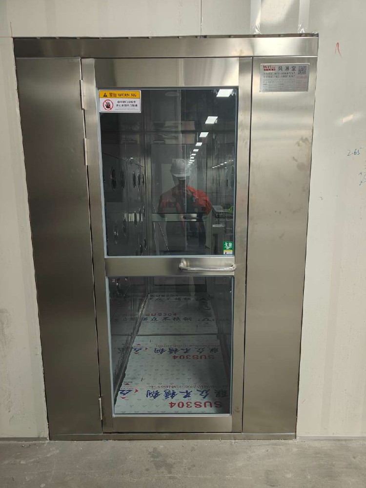 长沙食品厂风淋室安装现场